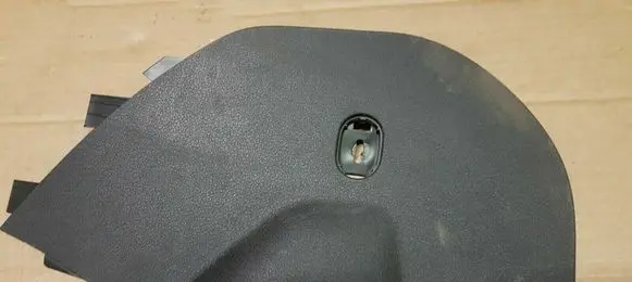 Audi Q3 8U Dashboard lower bottom trim panel 8U2863305 rhd