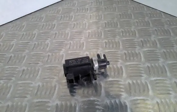 Audi A3 S3 8L Turbo solenoid valve 1H0906627