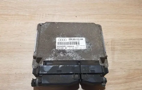 Audi A3 S3 8L Engine control unit/module 06A906019AM