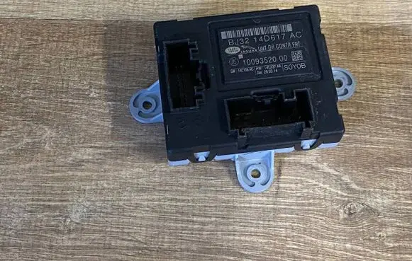 Jaguar XF X250 Door control unit/module BJ3214D617AC 1009352000