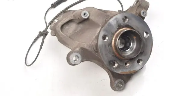 BMW 1 F40 Front wheel hub spindle knuckle 6876645