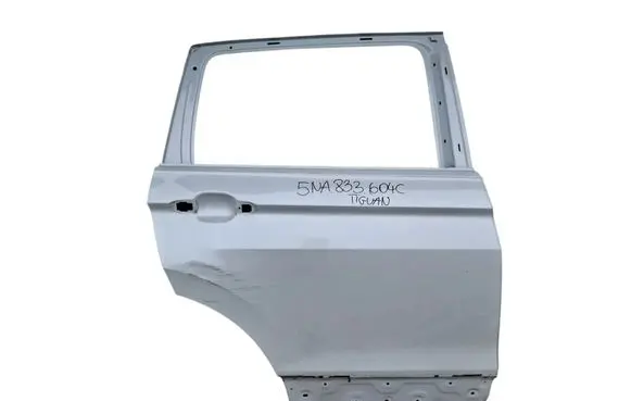 Volkswagen Tiguan Rear door 5NA833604C