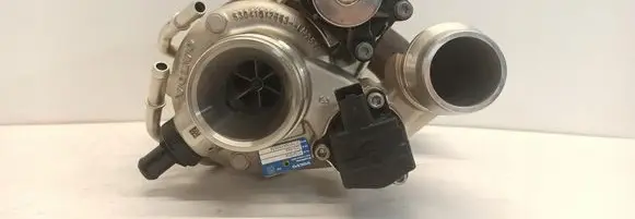 Volvo XC40 Turbo 32361308