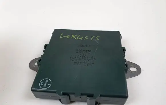 Lexus IS 220D-250-350 Parking PDC control unit/module 8967053040 1012380111
