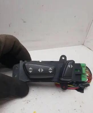 Jeep Grand Cherokee Seat control switch 460175 39754D