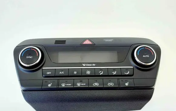Hyundai Tucson TL Interior fan control switch 97250D3XXX 97250D7530