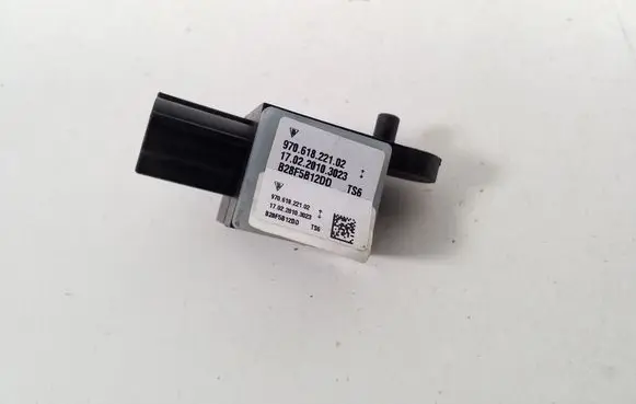 Porsche Panamera (970) Airbag deployment crash/impact sensor 97061822102