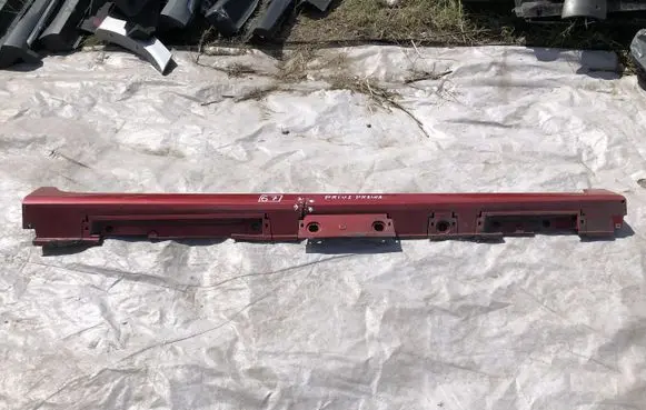 Toyota Prius (XW10) Front sill (body part) 7585047020