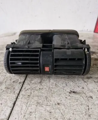 Opel Astra G Hazard light switch