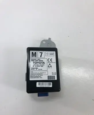 Toyota RAV 4 (XA40) Door control unit/module 8974042190 61G035000