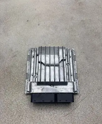 BMW 3 E92 E93 Engine control unit/module 7599881 DMEMSD812 5WK93729