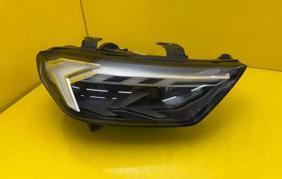 Audi A1 Headlight/headlamp 82A941034D