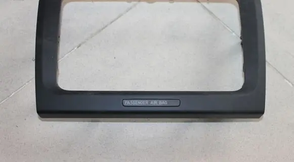 Skoda Superb B6 (3T) Radio/GPS head unit trim 3T0858069