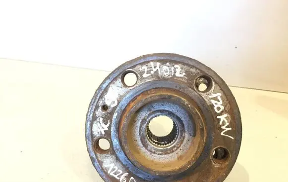 Volvo XC90 Front wheel bearing hub 