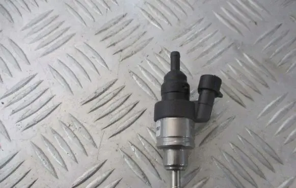 Toyota Corolla E120 E130 LP gas injector 