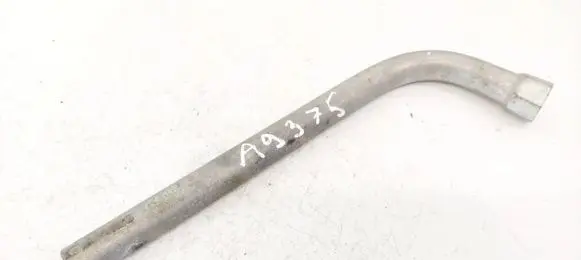 Alfa Romeo 159 Wheel nut wrench A164