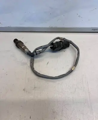 Volkswagen Golf VII Lambda probe sensor 04L906262 0281004490