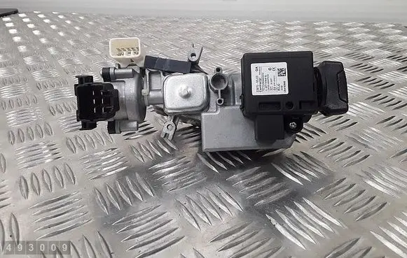 Suzuki SX4 Ignition lock 3397065J00