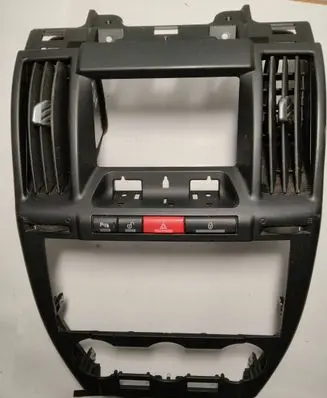 Radio/GPS head unit trim