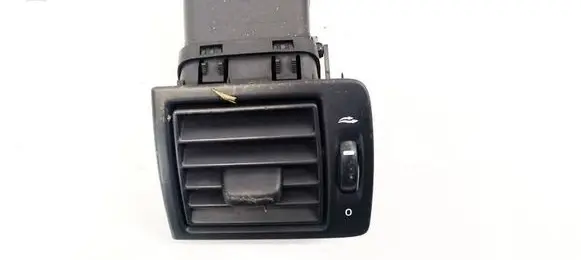 Volvo C30 Dash center air vent grill 30715098