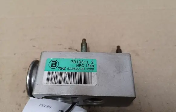 Citroen C5 Air conditioning (A/C) expansion valve 70193112 HFC134A