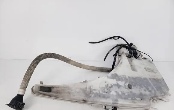 BMW X1 E84 Windshield washer fluid reservoir/tank 7068998
