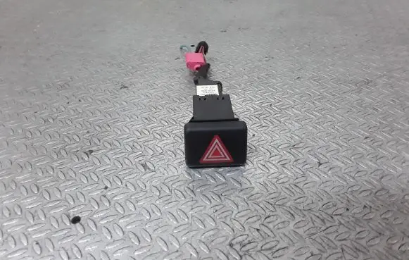 Audi A4 S4 B7 8E 8H Hazard light switch 8E0941509