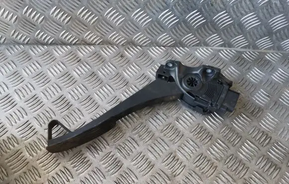Volvo S60 Accelerator throttle pedal 30715173 6PV00954801 6PV009548