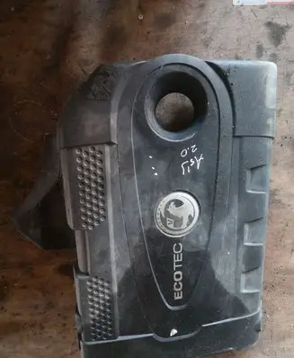 Opel Astra J Engine cover (trim)