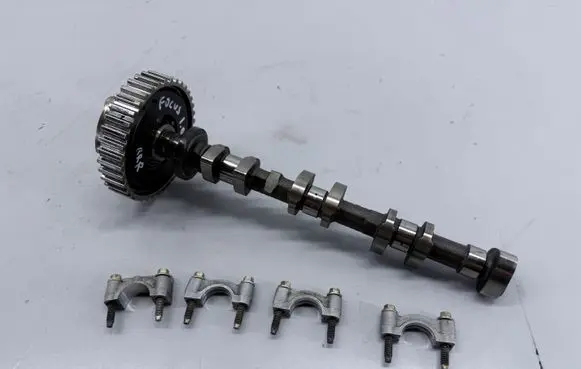 Ford Focus Camshaft CM5G6C524EA
