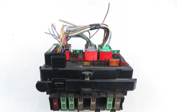 Peugeot 307 Central body control module 9650664080
