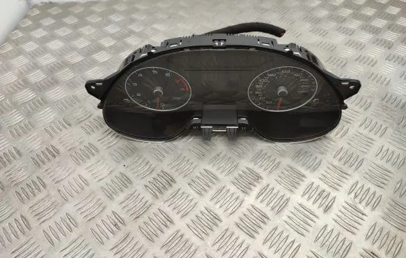 Audi A4 S4 B8 8K Speedometer (instrument cluster) 8K0920983F