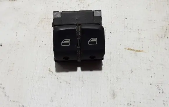Audi A1 Electric window control switch 8X0959851A