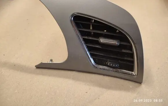 Audi A5 8T 8F Dashboard side air vent grill/cover trim 06482000