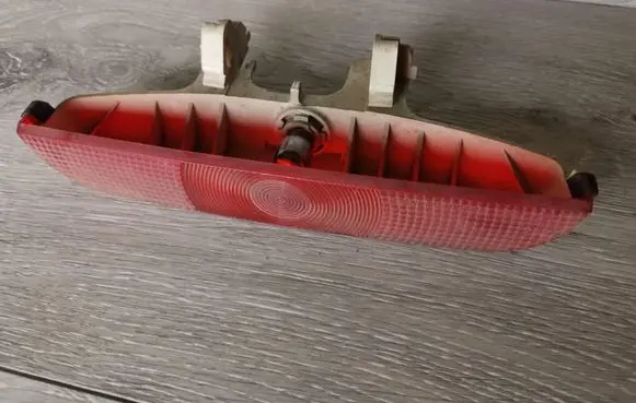 Mazda 3 I Third/center stoplight P3591