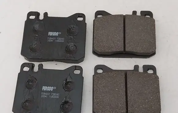 Mercedes-Benz W123 Brake pads (front) FDB243 FDB24320341