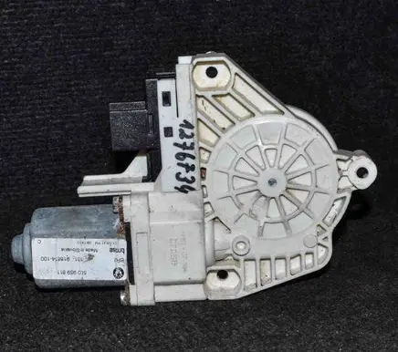 Skoda Yeti (5L) Rear door window regulator motor 5L0959811
