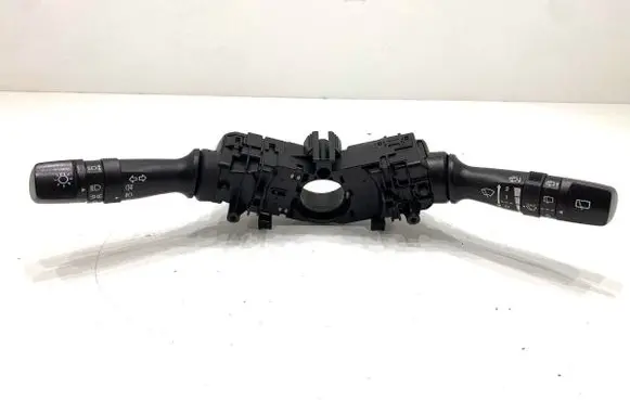 Hyundai ix20 Wiper turn signal indicator stalk/switch 