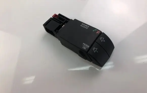 Renault Megane III Head unit multimedia control 255522448R