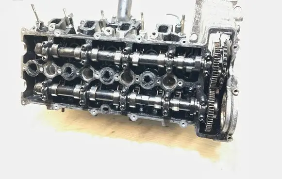 BMW X3 E83 Engine head 7781211 7785876