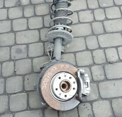 Peugeot 308 Front wheel hub spindle knuckle