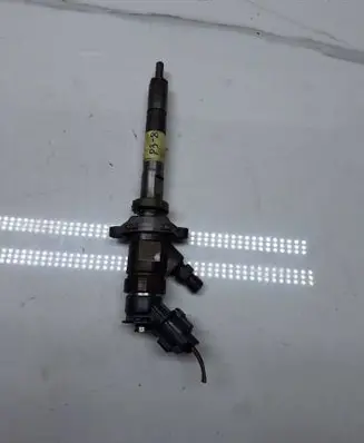 Peugeot Partner Fuel injector 0445110311