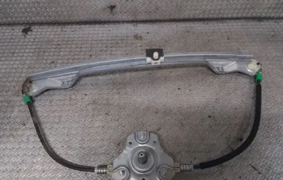 Renault Thalia II Front door manual window regulator 7700434709
