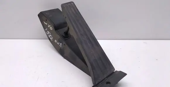 BMW 7 E65 E66 Accelerator throttle pedal 675261407 3540675261407 25916010