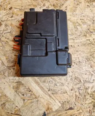 Volvo XC60 Fuse module 31337182 391060 ST0PK067R