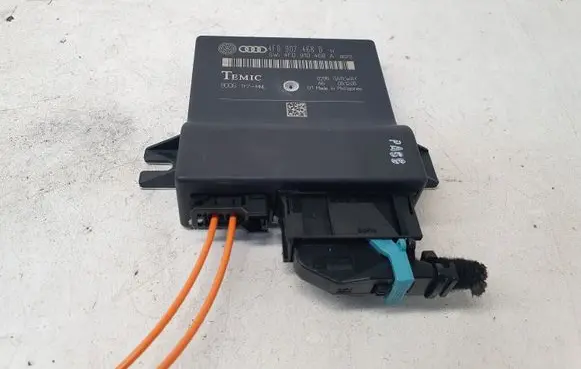Audi A6 S6 C6 4F Gateway control module 4F0907468D 4F0910468A