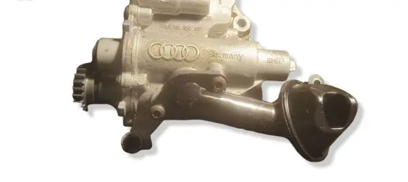 Seat Leon (5F) Oil pump 06H115105AF