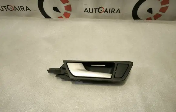 Rear door interior handle