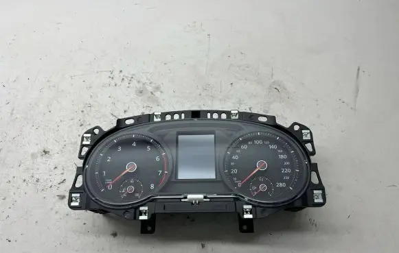 Volkswagen Golf VII Speedometer (instrument cluster) 5G6920870