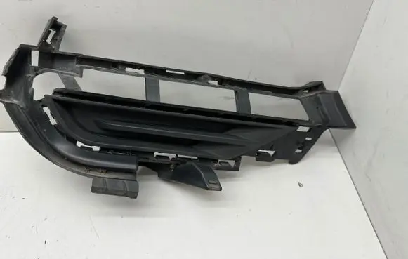 Volvo S90, V90 Front bumper lower grill 31425077